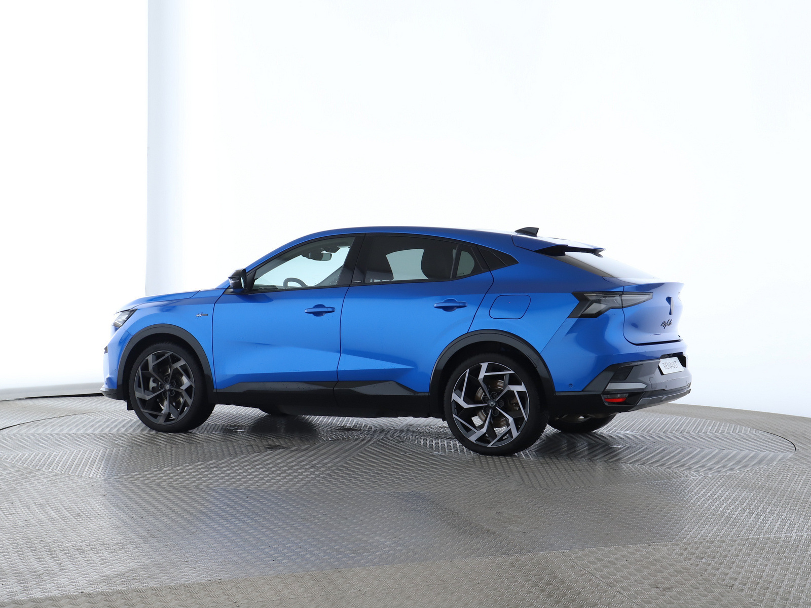 1.2 E-TECH Plug-in Hybrid 300 Atelier Alpin 10